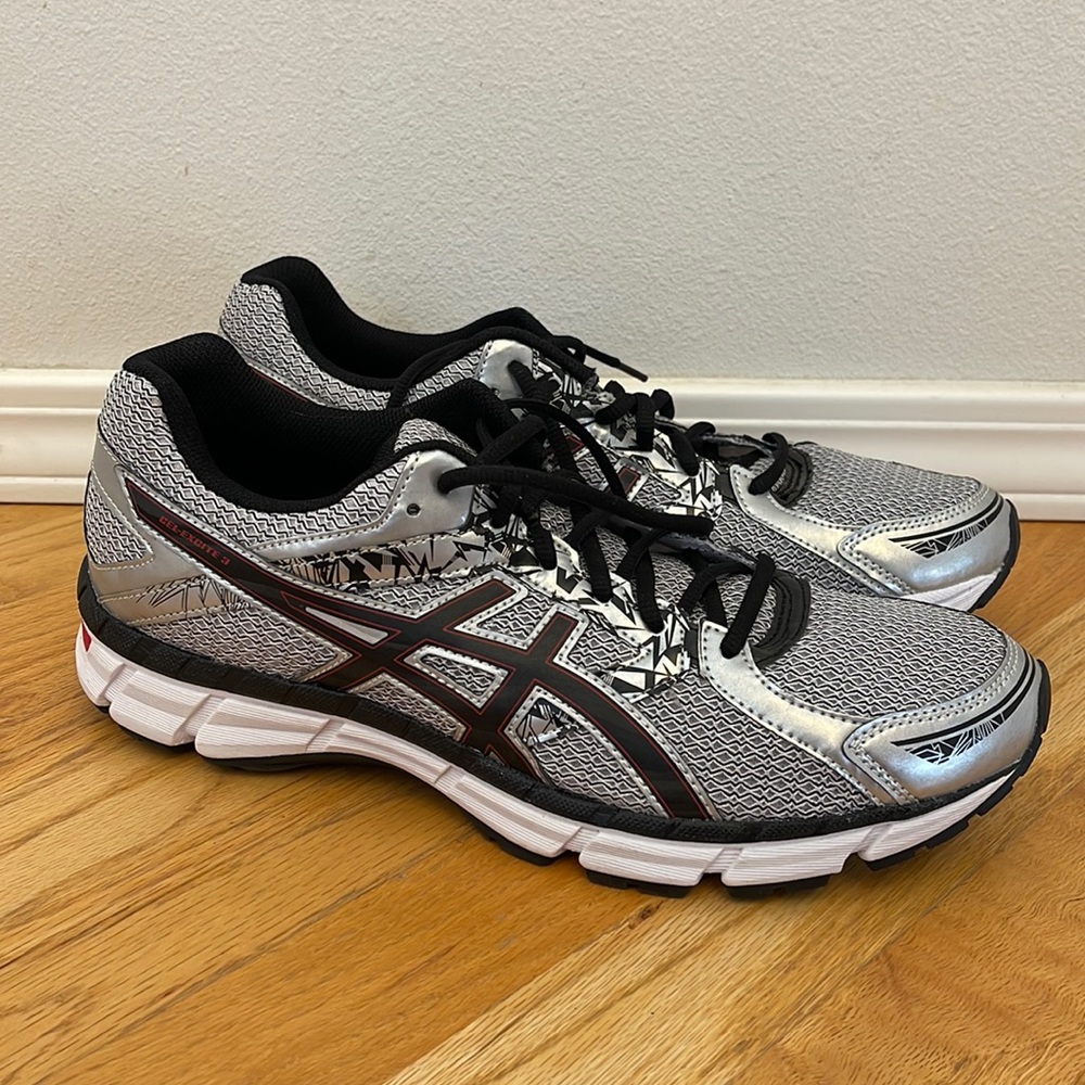 ASICS Gel Excite 3 Mens size 11 running shoe. Brand new with tags attached.